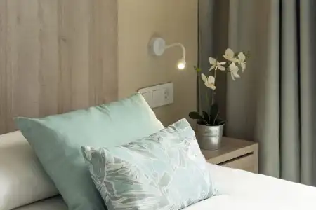 Ona Palmira Paguera - 2
