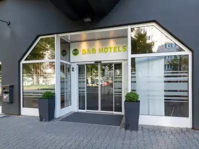 B&B Düsseldorf-Mitte - 0