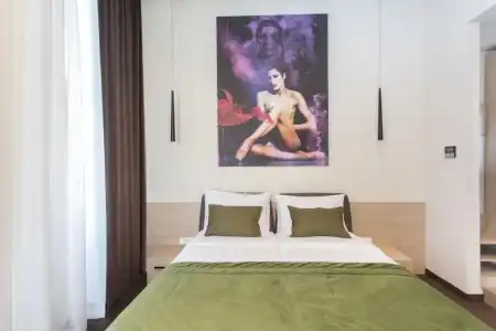 Grand Hedonist - 49