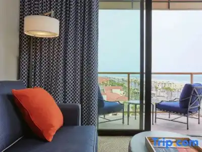 The Waterfront Beach Resort, A Hilton - 115