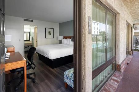 Vagabond Inn Glendale - 46