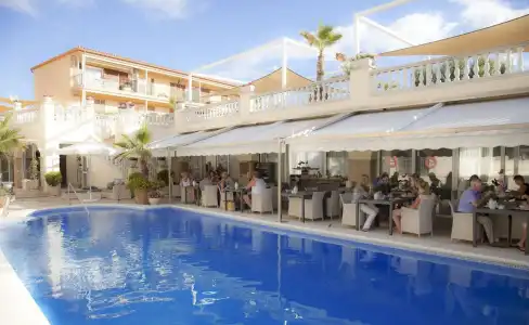 Van Der Valk Barcarola - 10