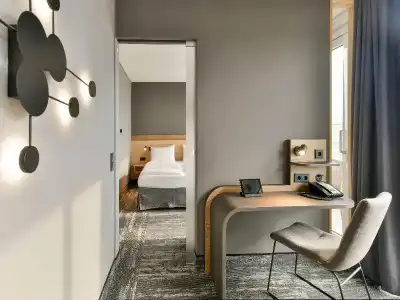 Best Western Plus - 173