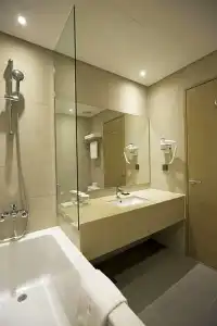 Best Western Haeundae - 55