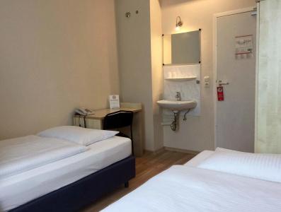 enjoy hostel Berlin City West - 3