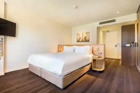 Crowne Plaza Canberra, an IHG - 42