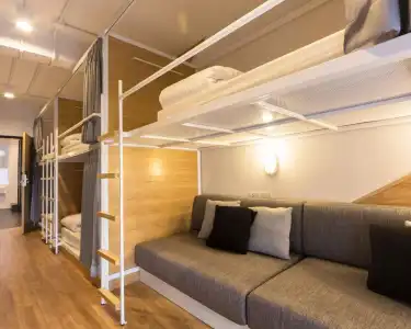 Bed One Block Hostel - 3