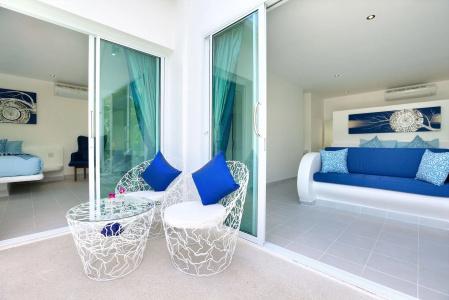 La Perle Luxury Boutique - 3