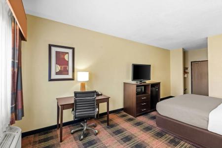 Quality Inn & Suites des Moines Airport - 43