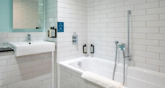 London Chigwell Prince Regent, BW Signature Collection - 23