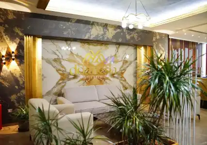 Doanesia Premium And Spa Tirana - 1