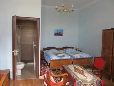 Artush & Raisa B&B - 25