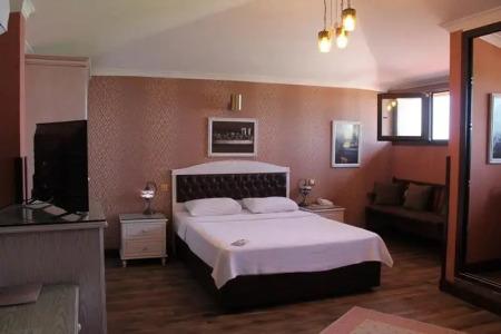 Bella View Art Boutique - 32