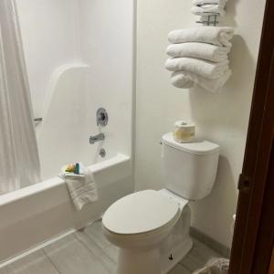 Seven Gables Inn - 14