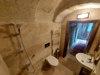 Armesos Cave - 25