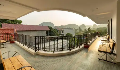 Elizabeth Tam Coc - 81