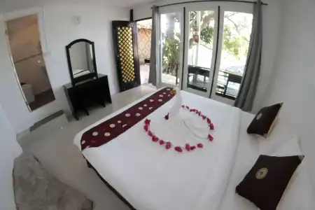 Phi Phi Cozy Seafront Resort - 4