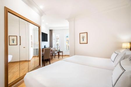 Melia Plaza - 3