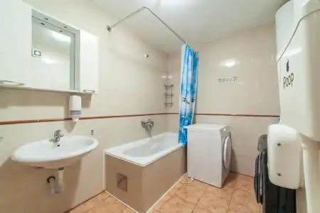 Montenegro Hostel 4U - 6