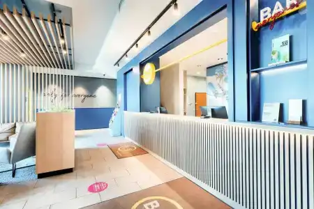 Moxy Berlin Airport - 32