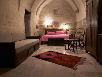 Armesos Cave - 9