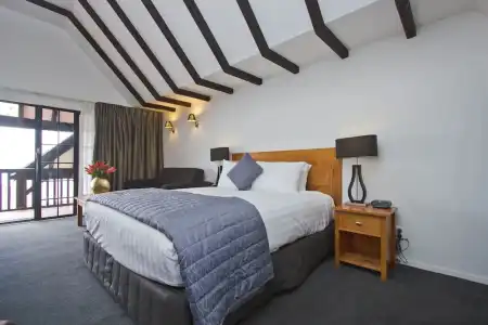 Knights Inn - 113