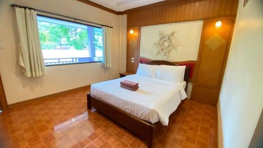 Phi Phi Don Chukit Resort - 40