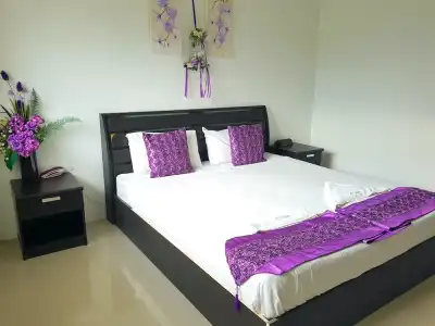 Phet Cha-am Plaza & Resort - 5
