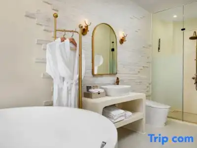 Tranquil Shores Holiday Apartments - 139