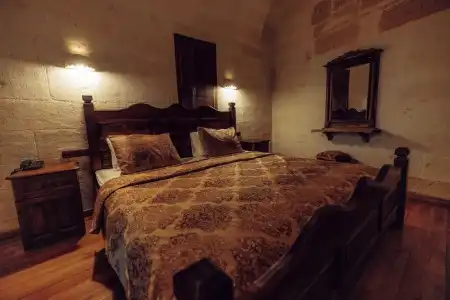 Melis Cave - 73