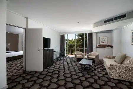 Rydges Canberra - 5