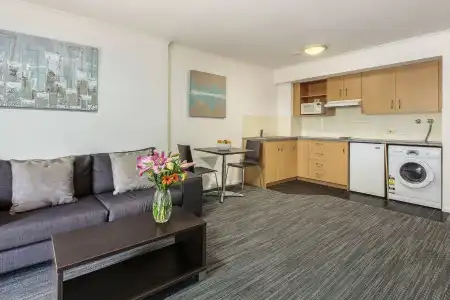 Central Brunswick Apartment - 22