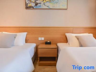 Yueyue Homestay (Chongqing West Railway Station Branch) - 64
