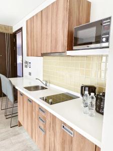 Absolute Twin Sands Resort & Spa - 204