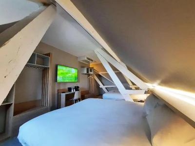 Campanile PRIME - Caen Centre Gare - 54