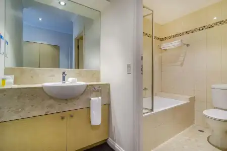 Clarion Suites Gateway - 76