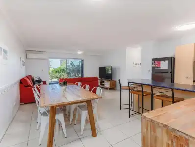 Bella Mare Beachside Apartments - 22
