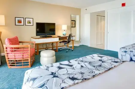 Oasis Waikiki - 9