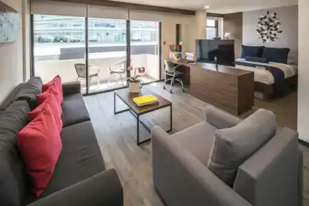 FlowSuites WTC - 68