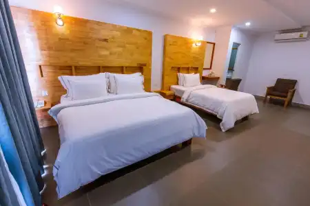 Sandy Clay Bungalows - 46