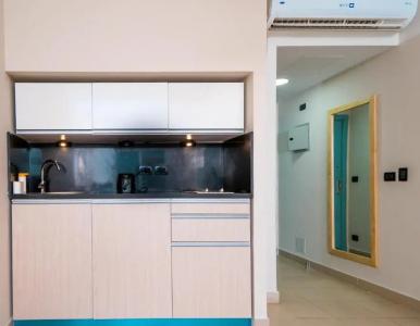 Redcon Suites - 100