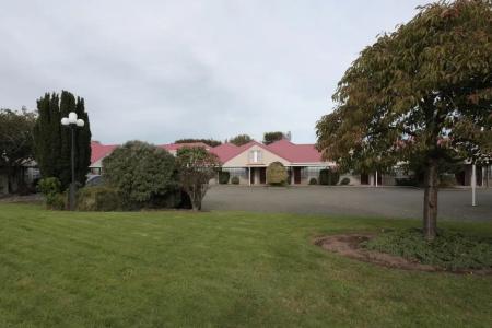 Balmoral Lodge Motel - 9