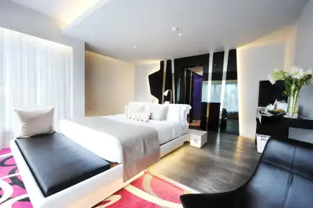 Mode Sathorn - 10