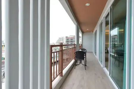 Hisea Huahin - 12