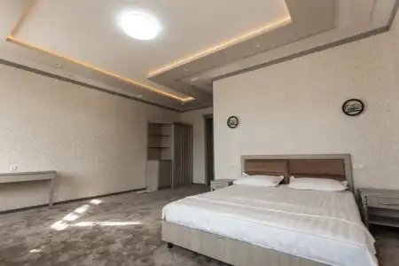 Diyor - 60