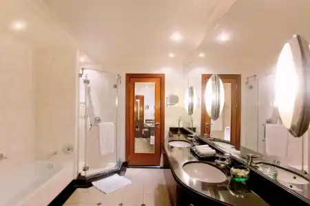 Hilton Mauritius Resort & Spa - 9