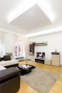 Central Park Residence Guest House - 14