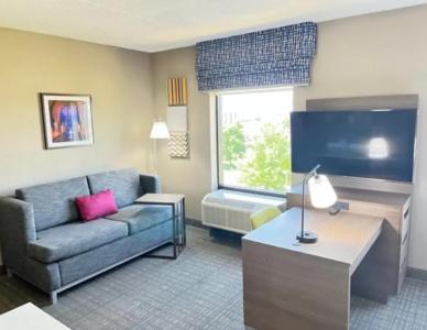 Hampton Inn & Suites Louisville East - 75