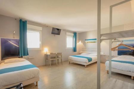 Grand Cap Rooftop Pool - 44