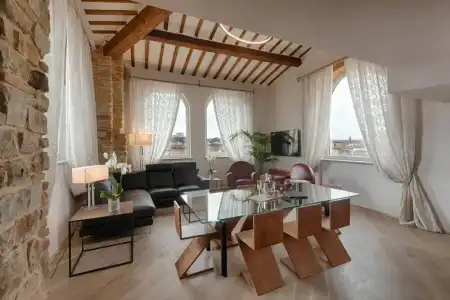 Donati Luxury Tower Suites - 207